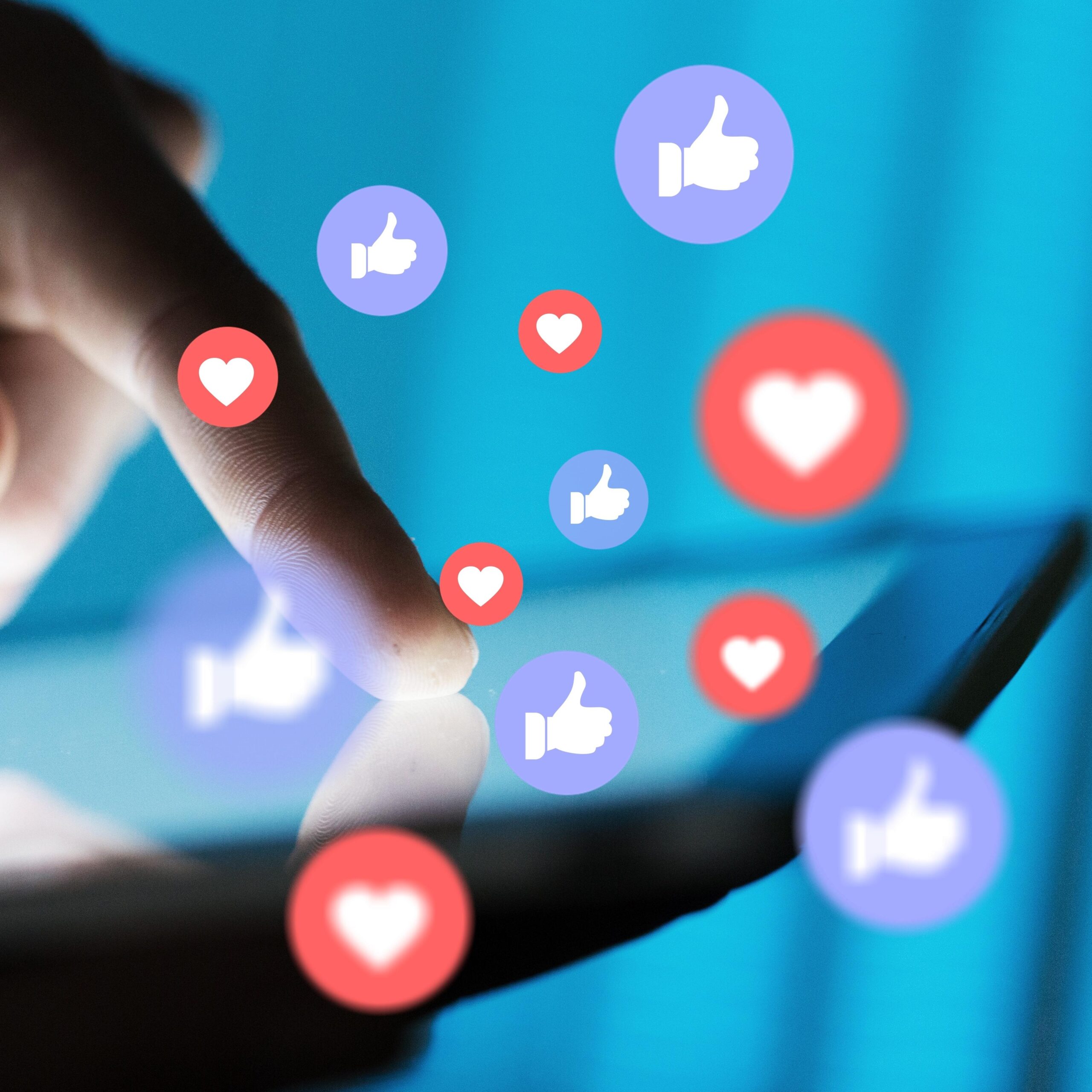 person,interacting,on,social,media,network,with,a,digital,tablet